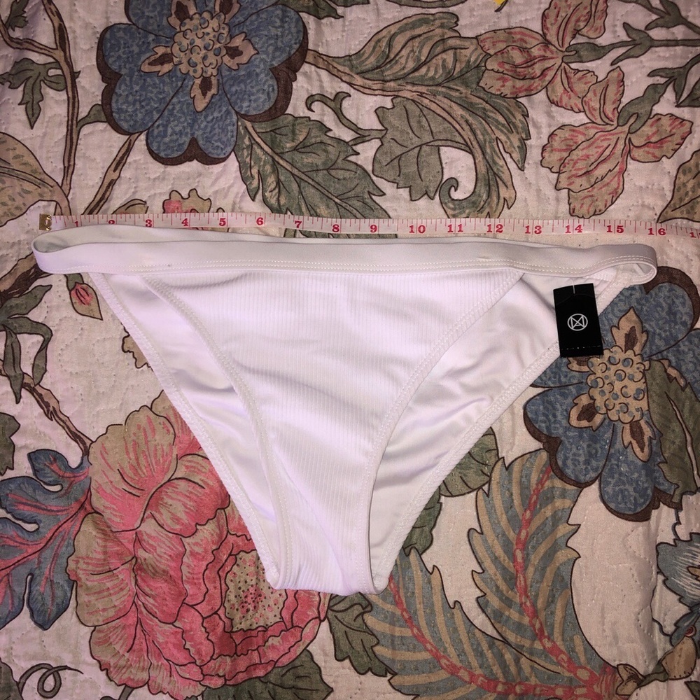 (Bundle only) Ribbed Bikini bottom
